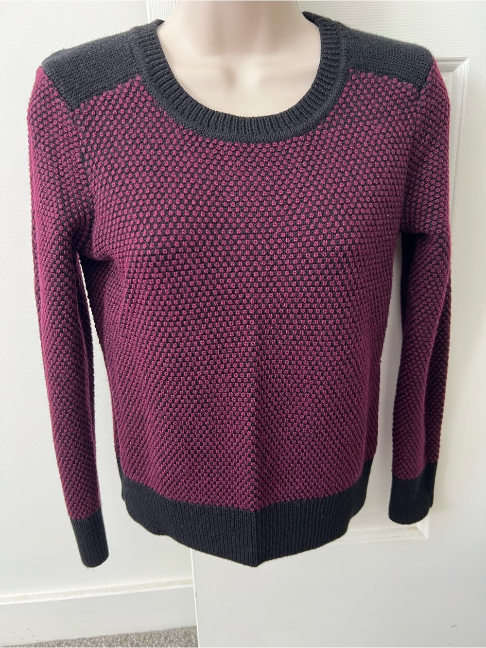Banana Republic Burgundy Merino Wool Textured Crewneck Preppy Sweater